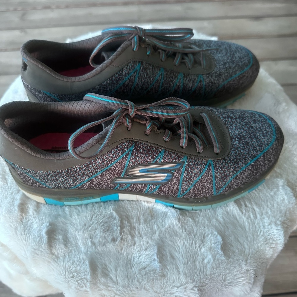 Skechers Gray & Teal Knit Lace-Up Sneakers